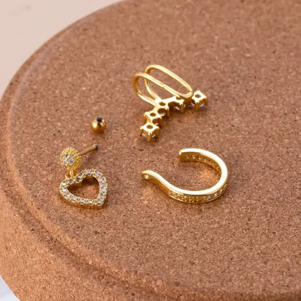 1 Piece Ear Cartilage Rings & Studs Sweet Shiny Heart Shape Copper Plating Inlay Zircon
