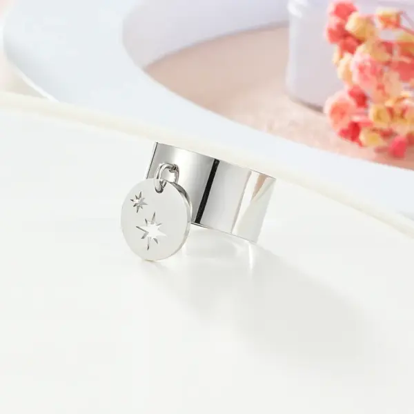 304 Stainless Steel Star PVD Coated 14K Gold Plated 18K Gold Plated Simple Style Classic Style Waterproof Non Tarnish Gold Charm Rings