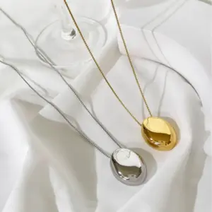 Wholesale PVD Coated Real Gold Plated Oval Stainless Steel Basic Simple Style Waterproof Non Tarnish Pendant Necklace