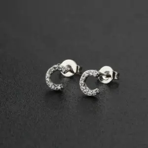 Silver / Letter C