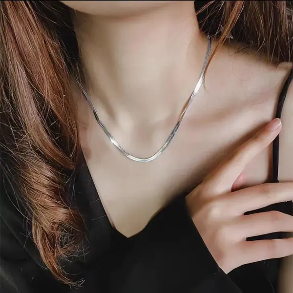 PVD Coated Real Gold Plated 18K Gold Solid Color 304 Stainless Steel Casual Simple Style Waterproof Non Tarnish 304 Stainless Steel Necklace