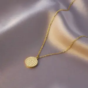 Split Flower round Card