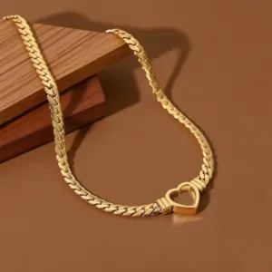 X0415-Hollow Heart Necklace- Gold