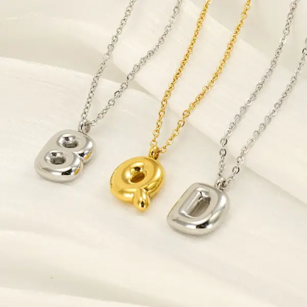 Wholesale Ion Plating (IP) 18K Gold Plated Letter 304 Stainless Steel Simple Style Classic Style Waterproof Non Tarnish 304 Stainless Steel Lobster Trigger Clasp Closure Pendant Necklace