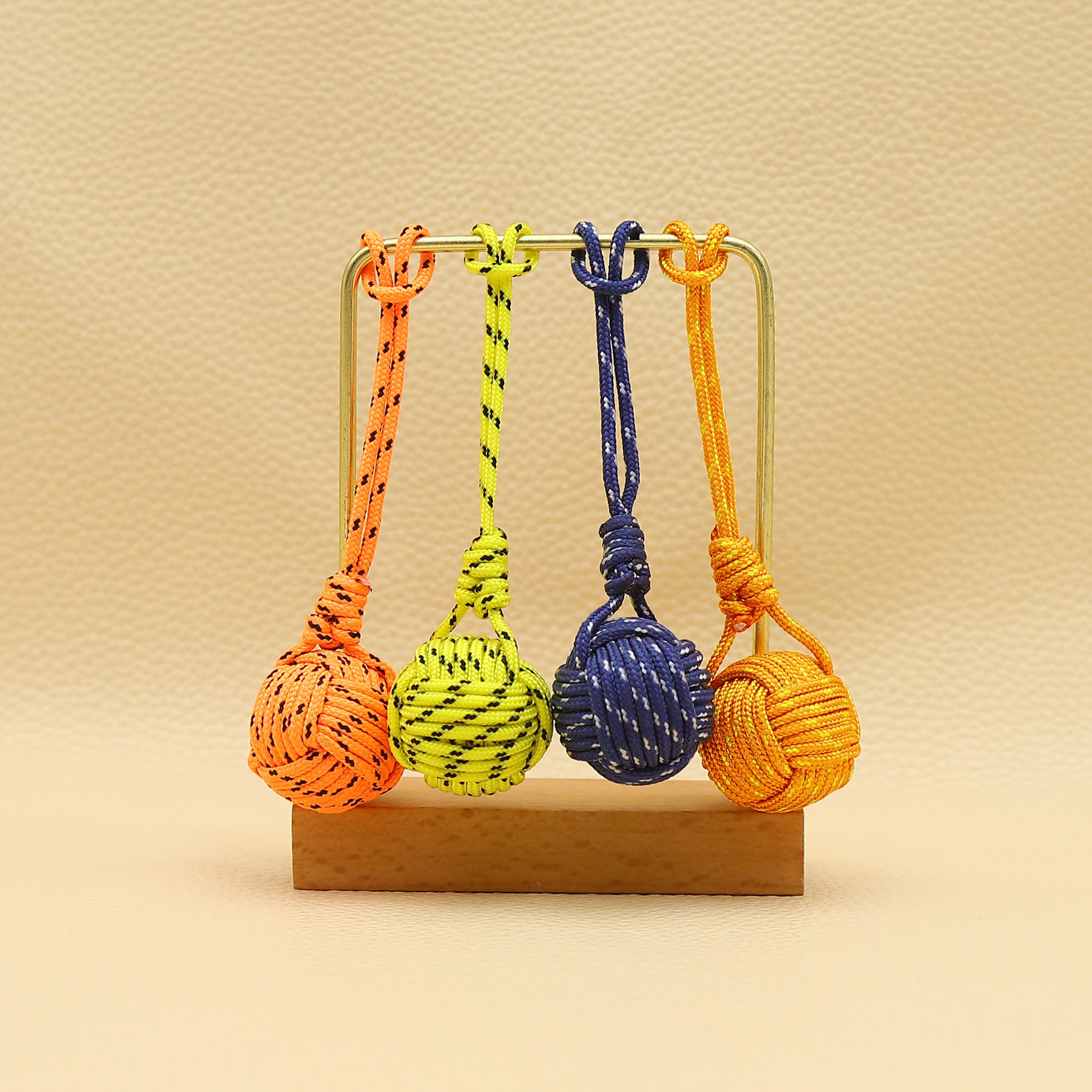 Wholesale lyester Monkey Fist Knot Pure Hand-Woven Key Bag Hanging Ornaments