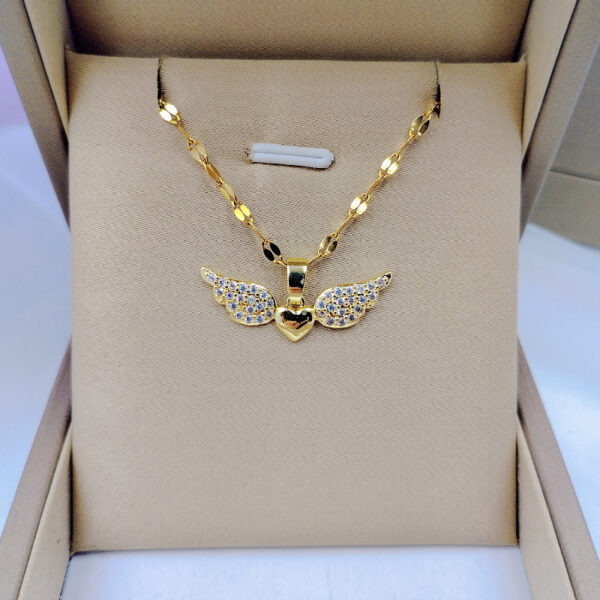 Wholesale Korean Style Women's Niche Design Inlaid Angel Wings Necklace New Accessible Luxury High-end Clavicle Chain
