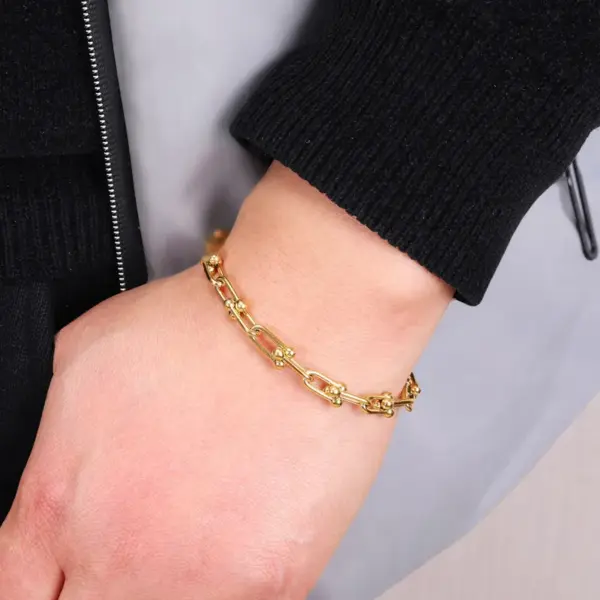 Wholesale Casual Simple Style U Shape 304 Stainless Steel 18K Gold Plated Bracelets In Bulk