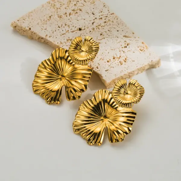 1 Pair Ig Style Retro Leaves Flower Plating Stainless Steel 18k Gold Plated Drop Earrings