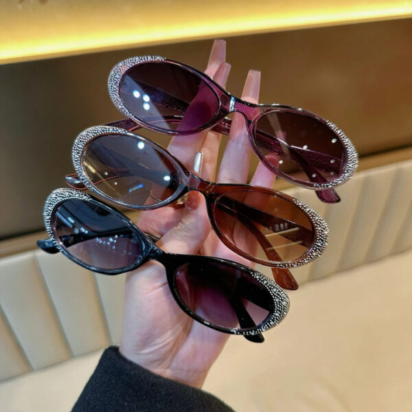 Wholesale Women's Diamond-encrusted Fashion Sunglasses Advanced Sense Shiny Diamond Elegant Sunglasses Shake Tone Live Explosive Glasses