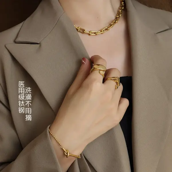 Wholesale PVD Coated Real Gold Plated 18K Gold Geometric 304 Stainless Steel Fashion Waterproof Non Tarnish