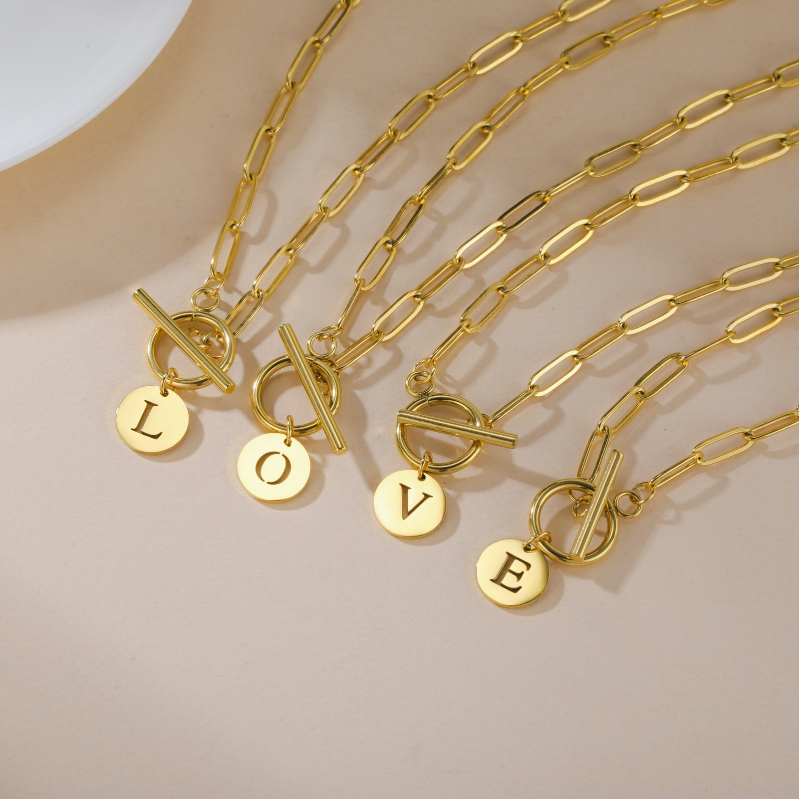 Wholesale Foreign trade new European and American 26 letters pendant necklace ins304 stainless steel OT buckle all-match clip clavicle chain