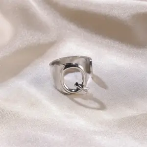 Silver / Q