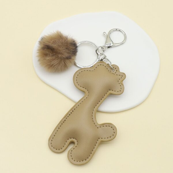 Wholesale Casual Cartoon Pu Leather Giraffe Keychain Cute Bag Pendant Couple Key Chain Car Lock Buckle