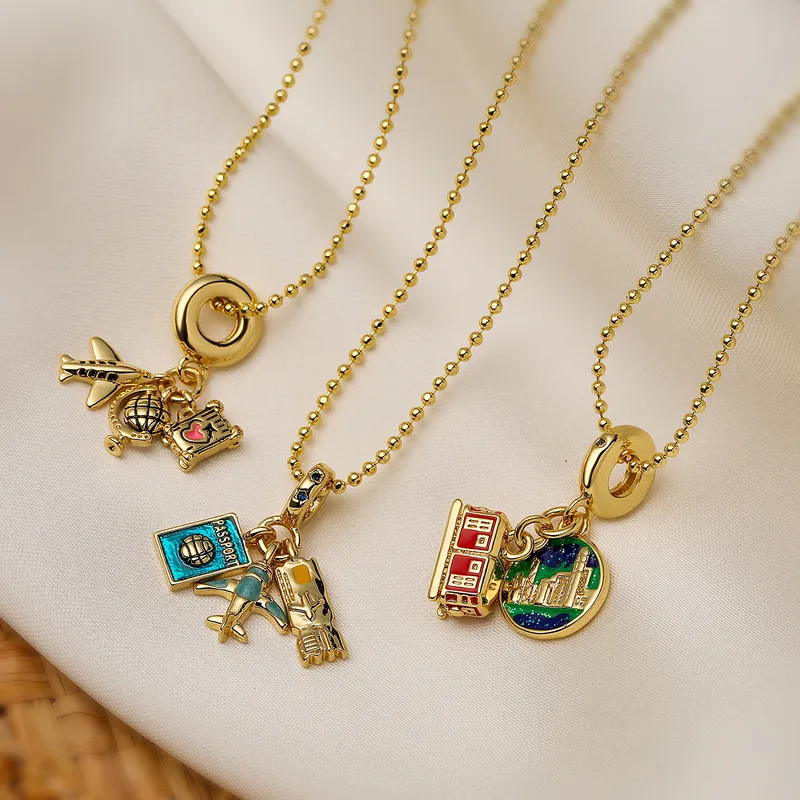 Wholesale Simple Style Streetwear Bus Airplane Copper 18k Gold Plated Pendant Necklace In Bulk