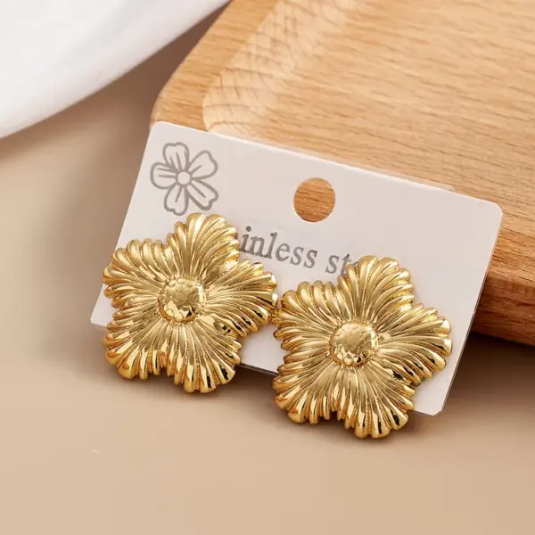 Wholesale Floral Ear Cuff 304 Stainless Steel Vacuum Plated Elegant Simple Style Women's Earring For Daily Wear Weekend Holiday