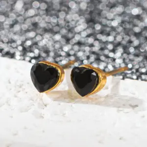 Black Heart-Shaped Zircon / 18K