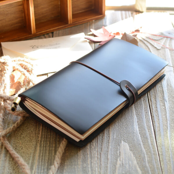 Wholesale Vintage Cowhide Strap Oil Leather Notebook