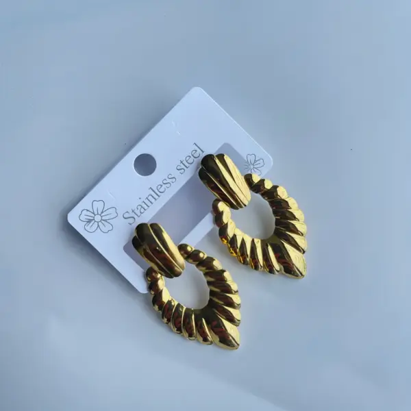 Wholesale Stainless Steel Gold Plated Earrings Gold Retro Geometric Earrings