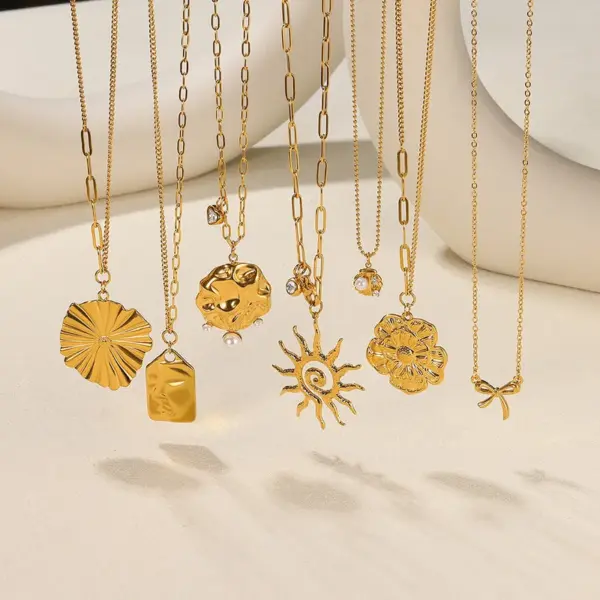 Wholesale PVD Coated Real Gold Plated Sun Flower Bow Knot 304 Stainless Steel IG Style Waterproof Non Tarnish 304 Stainless Steel Lobster Trigger Clasp Closure Pendant Necklace