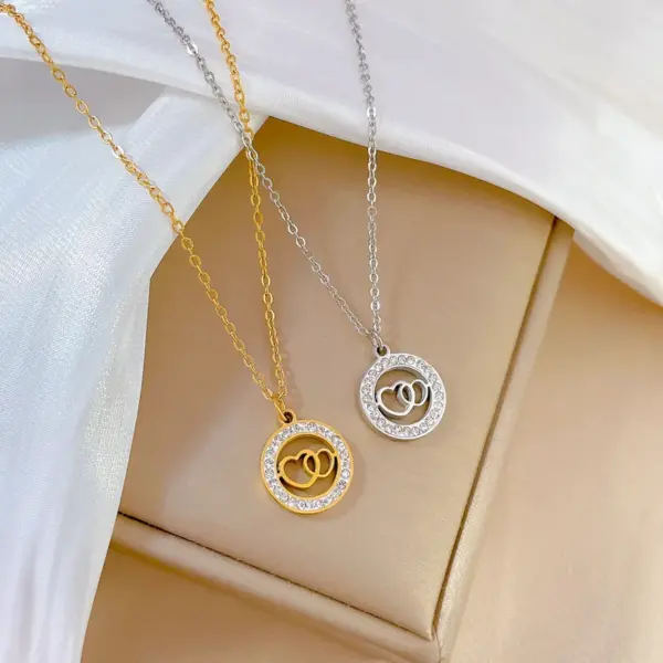 Wholesale PVD Coated Real Gold Plated Heart Shape Stainless Steel Basic Sweet Classic Style Waterproof Non Tarnish Titanium Steel Pendant Necklace