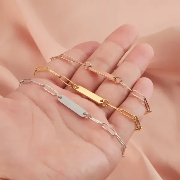 304 Stainless Steel Customization Laser Engraving Solid Color Ion Plating (IP) 18K Gold Real Gold Plated Simple Style Waterproof Non Tarnish Paperclip Chain Lobster Trier Clasp Closure Bracelets