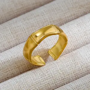Gold / 69