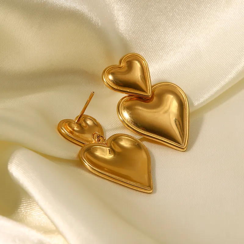 304 Stainless Steel Heart Shape PVD Coated 18K Gold Plated Simple Style Plating Gold op Earrings