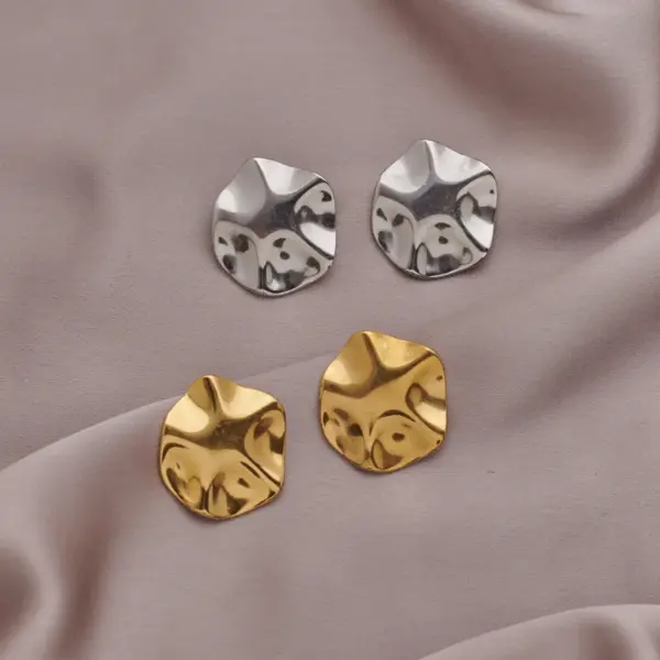 PVD Coated 18K Gold Plated Square Bow Knot Shell 304 Stainless Steel Vintage Style Exaerated Waterproof Non Tarnish Ear Studs