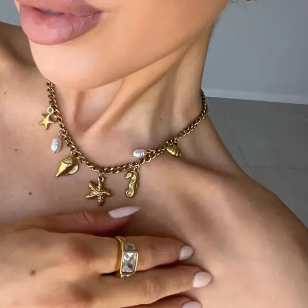 Wholesale Ion Plating (IP) Real Gold Plated 18K Gold Starfish Shell 304 Stainless Steel Elegant Tropical Waterproof Non Tarnish 304 Stainless Steel Lobster Trigger Clasp Closure Multi Charms Necklace