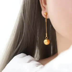 F912-F822-Gold Earrings