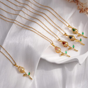 Wholesale Titanium Steel Necklace Women's Copper Gold Plated Cat's Eye Tulip Niche Design ins Joker High Grade Titanium Steel Accessories