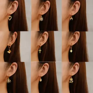 Wholesale 201 Stainless Steel 304 Stainless Steel Geometric Strawberry Butterfly Electroplated Golden Plated Casual Simple Style Streetwear Waterproof Non Tarnish Plating Earrings
