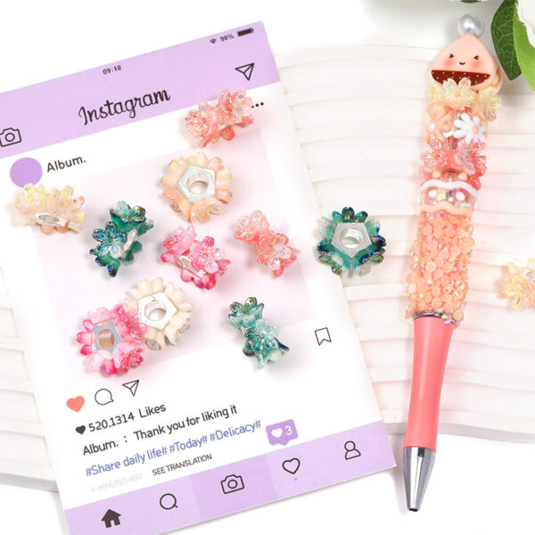 Wholesale Colorful flower beads