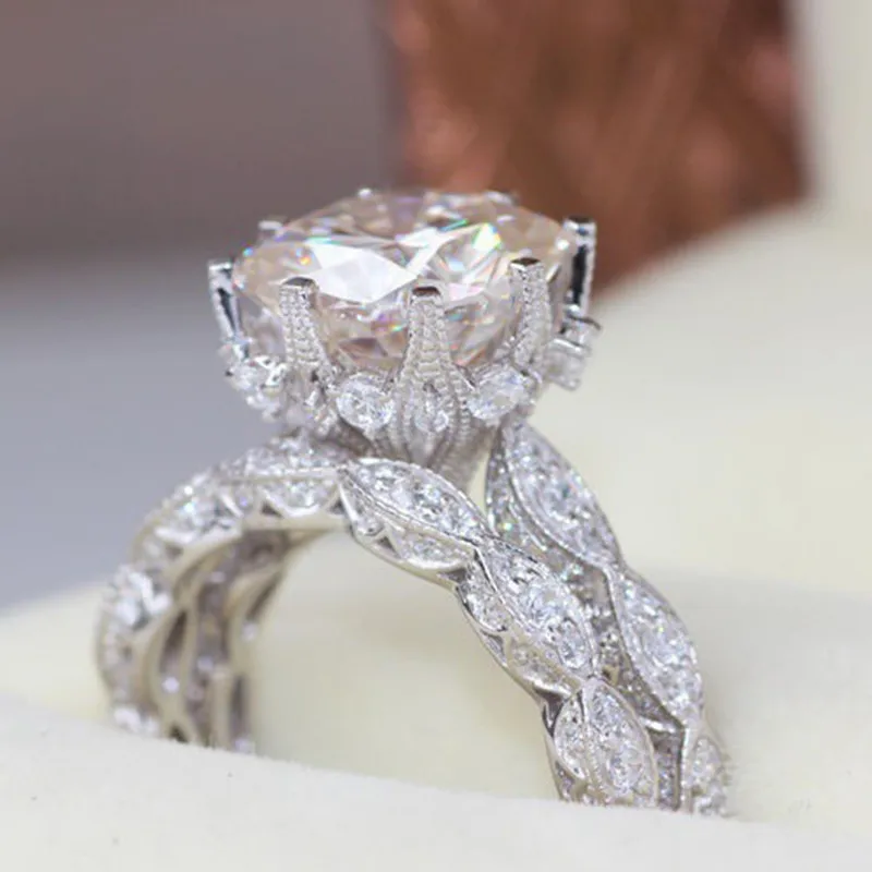 Wholesale Fashion Diamond Round Inlaid Zircon Alloy Double Layer Ring Wholesale