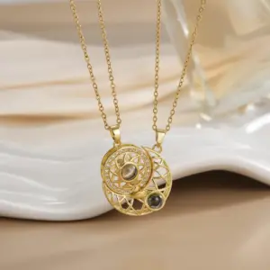 Magnetic Couple Necklace Xl0287
