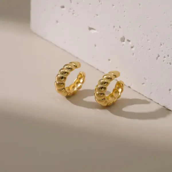 Retro Simple Style C Shape Copper Plating Inlay Zircon Ear Cuffs 1 Pair