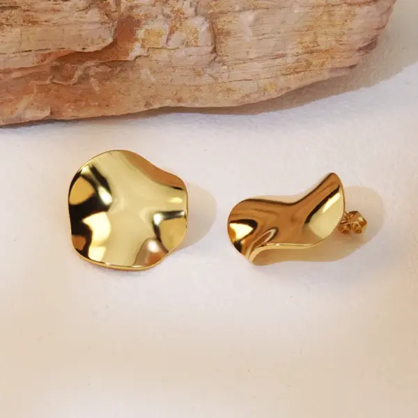 1 Pair Simple Style Round Plating 304 Stainless Steel Imitation Gold Electroplating Ear Studs