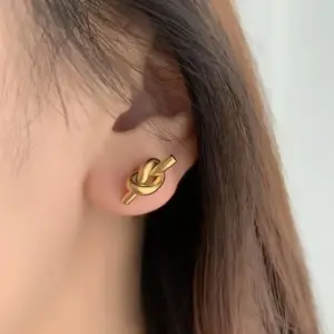 Jyg194 Stud Earrings Golden Knot