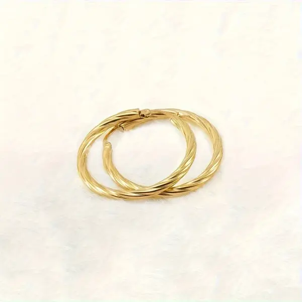Wholesale 201 Stainless Steel Round Electroplating Stone-Free 18K Gold Plated Simple Style Earrings