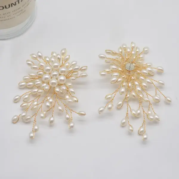 Wholesale 1 Pair IG Style Exaggerated Flower Pearl Plating Alloy Drop Earrings