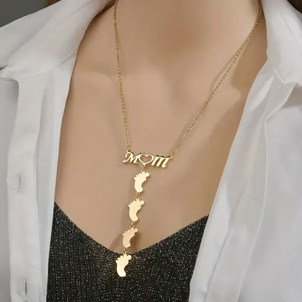 Wholesale 304 Stainless Steel Stainless Steel Letter Footprint PVD Coated 18K Real Gold Plated MAMA Simple Style Plating Cable Chain Gold Silver Pendant Necklace