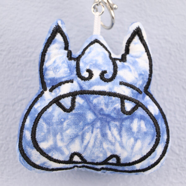 Wholesale ethnic style pendant tie-dyed Dali Lijiang key chain pendant gift blue dyed tile cat handmade crafts