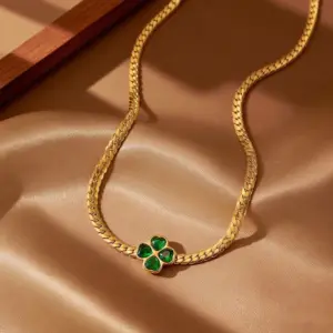 X01143-Four-leaf Green Diamond-Necklace- Gold