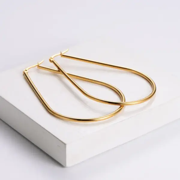 Wholesale PVD Coated 18K Gold Plated Doll 304 Stainless Steel Simple Style Waterproof Non Tarnish Earrings