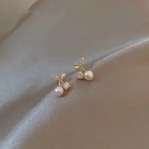Wholesale 1 Pair Sweet Simple Style Cherry Plating Inlay Copper Pearl Zircon 14k Gold Plated Ear Studs