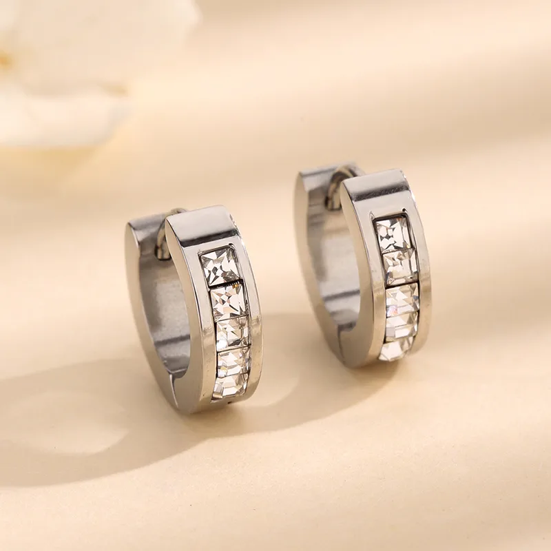 Wholesale PVD Coated Real Gold Plated 18K Gold Round 304 Stainless Steel Simple Style Waterproof Non Tarnish 304 Stainless Steel Earrings
