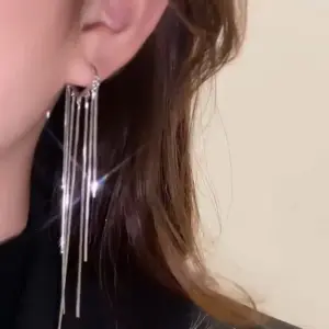 023553--Silver Water Drop Tassel Ear Studs