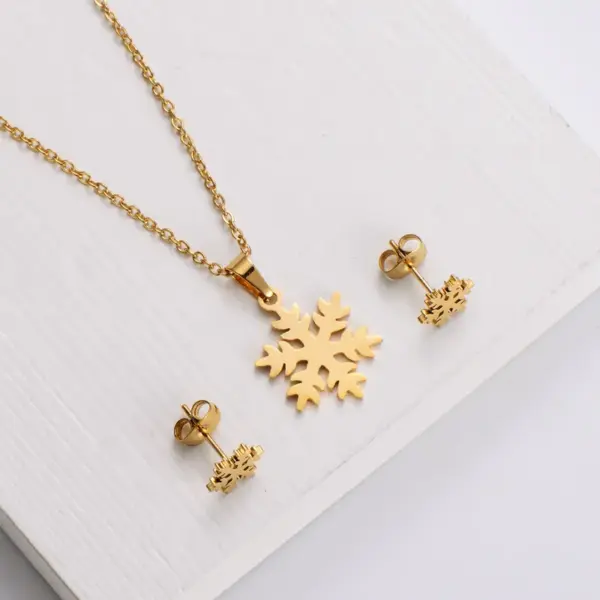 304 Stainless Steel 18K Gold Plated Ethnic Style Plating Rhombus Pendant Necklace
