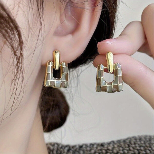 Wholesale Pendant earrings accessories light luxury earrings temperament earrings