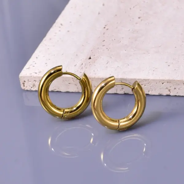304 Stainless Steel Geometric Ion Plating (IP) 18K Real Gold Plated 18K Gold Simple Style Commute Waterproof Non Tarnish Gold Earrings